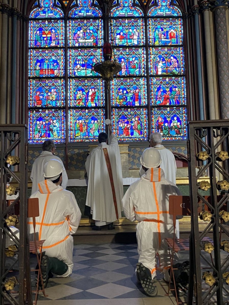 Messe de la dédicace de la cathédrale Notre-Dame de Paris 2021. © Aurélien Pasquet / Cathédrale Notre-Dame de Paris.