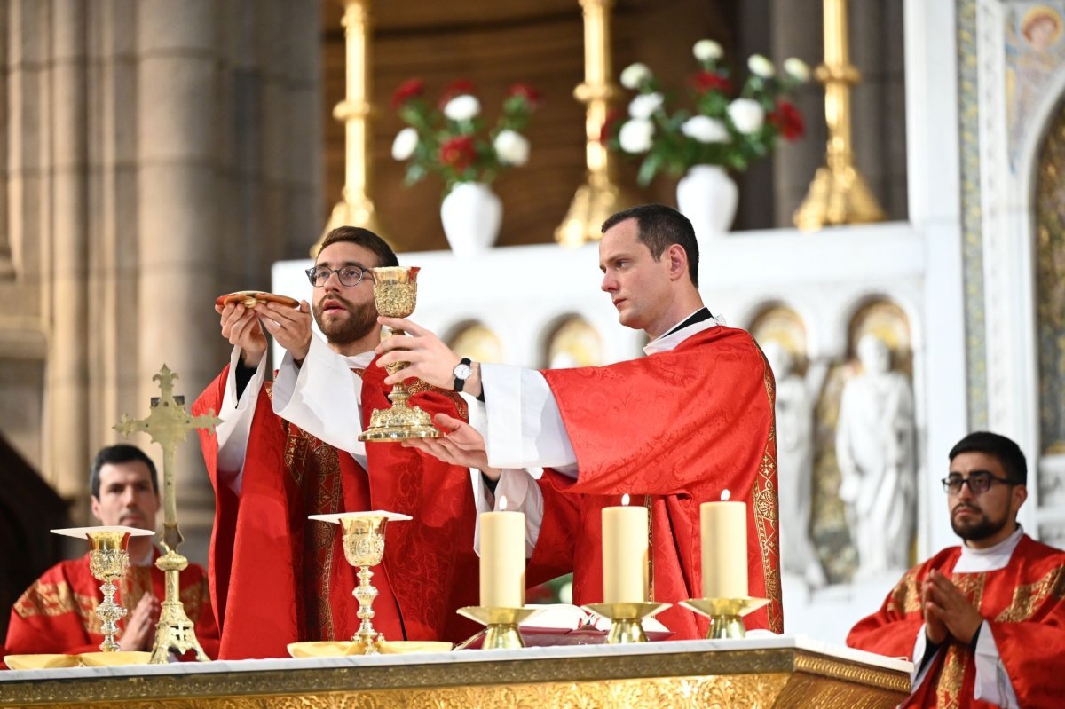 Messe des nouveaux prêtres au Sacré-Cœur de Montmartre 2024. © Marie-Christine Bertin / Diocèse de Paris.