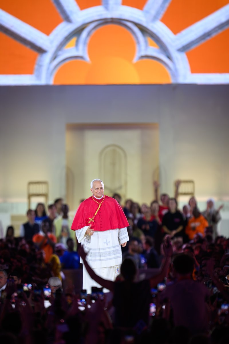 Veillée de prière avec les jeunes et le pape Léon XIV : Spectacle. © Jean-Baptiste Delerue / Diocèse de Paris.