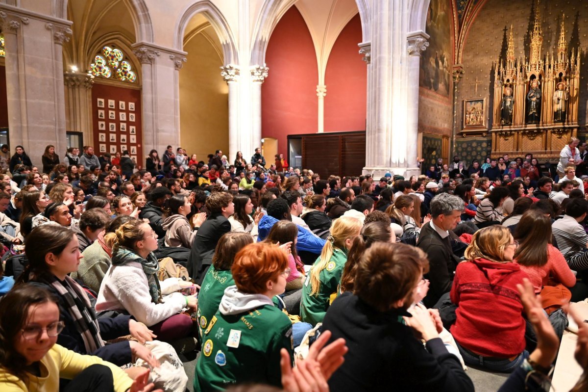 Rencontre des Français à Saint-Ignace. © Marie-Christine Bertin / Diocèse de Paris.