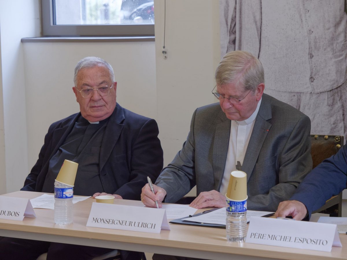 Clôture de l'enquête diocésaine pour la cause en canonisation de Paulin (…). © Yannick Boschat / Diocèse de Paris.