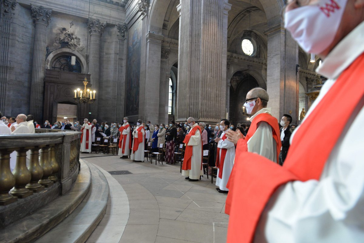 Ordinations de diacres permanents 2020. © Marie-Christine Bertin / Diocèse de Paris.