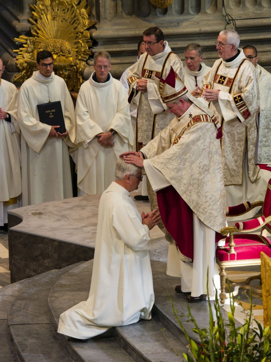 Ordinations des diacres permanents 2024. © Yannick Boschat / Diocèse de Paris.