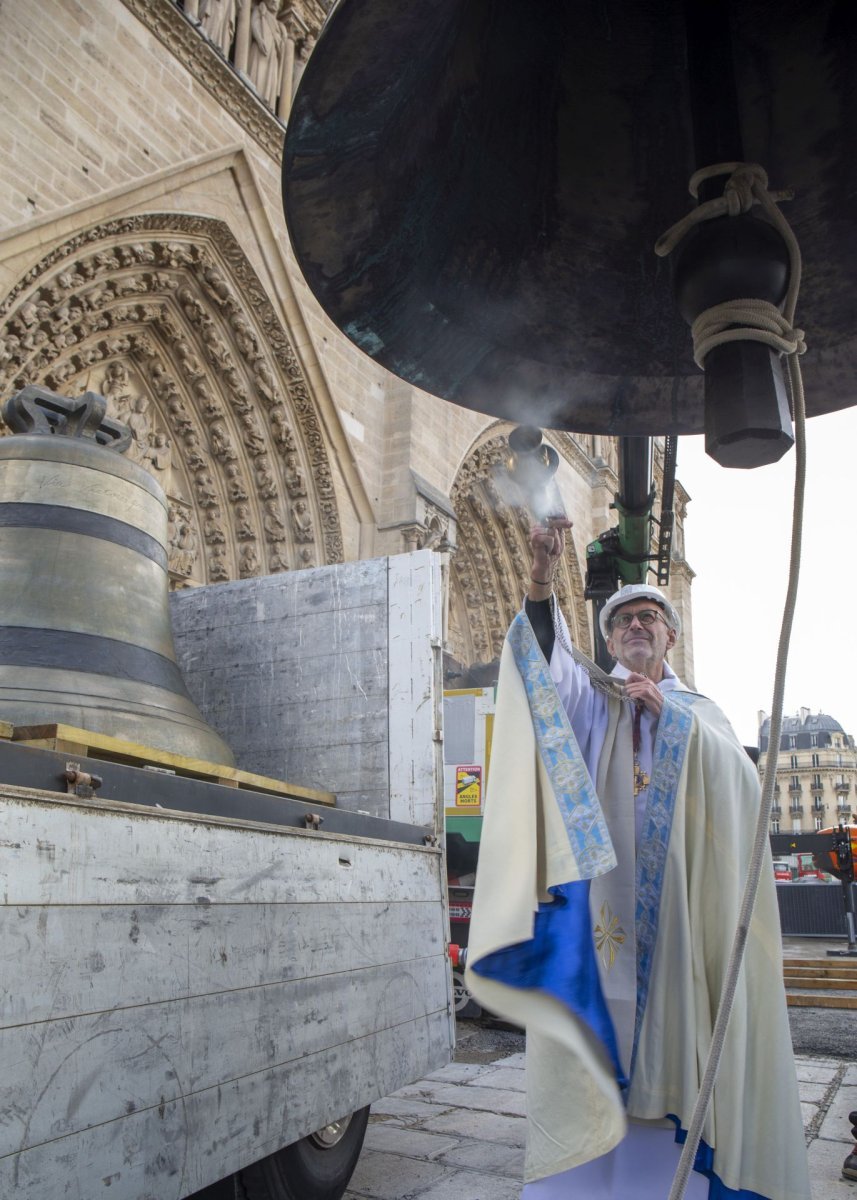 Bénédiction des cloches de retour à Notre-Dame de Paris. © David Bordes / Rebâtir Notre-Dame de Paris.