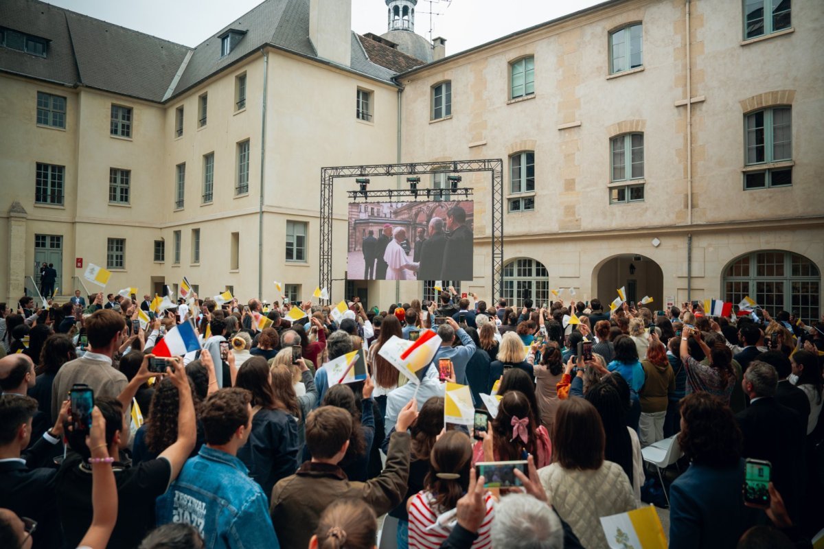 Rencontre du pape Léon XIV avec les membres de l'Assemblée synodale (…). © Dylan Guidez / Diocèse de Paris.