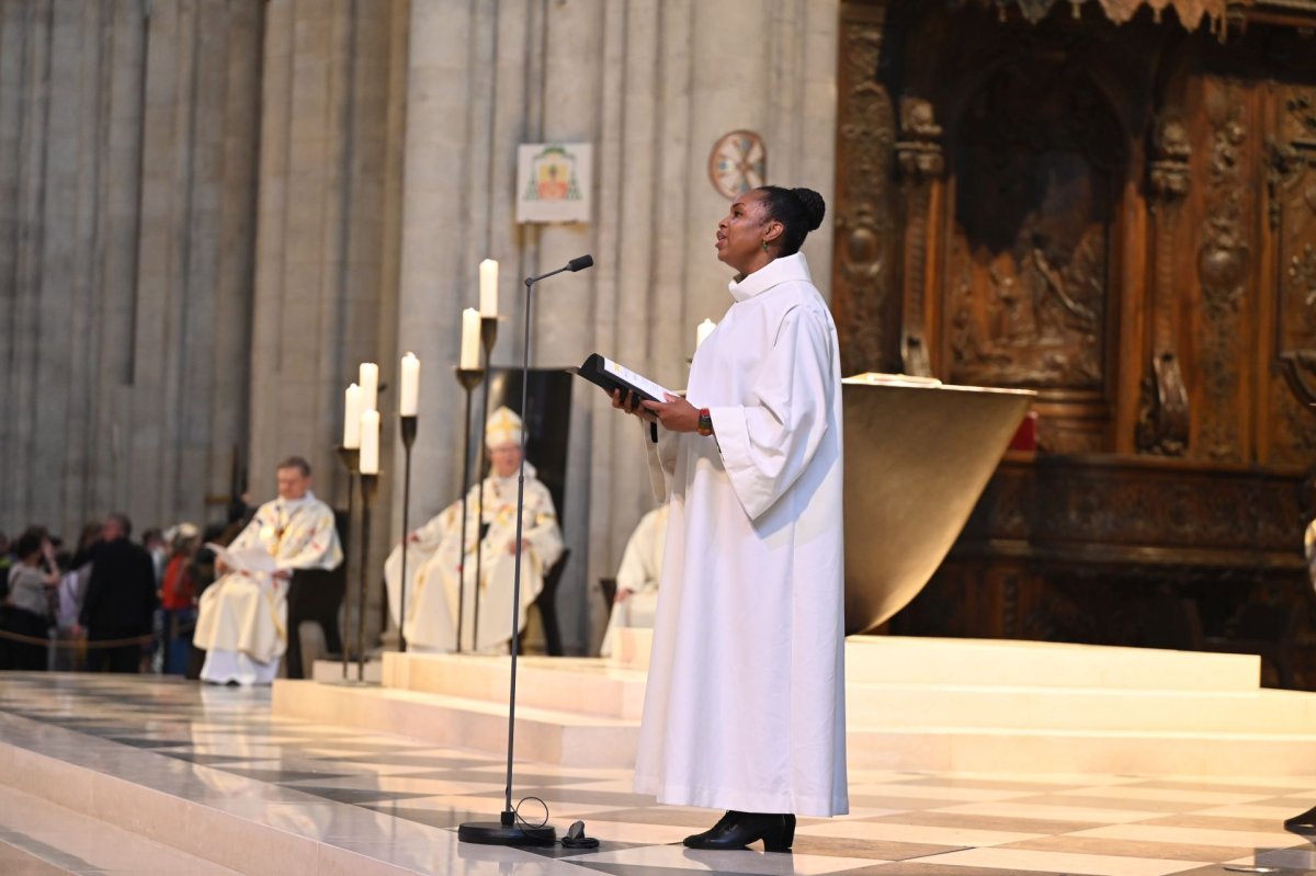 Consécration dans l'Ordre des Vierges 2025. © Marie-Christine Bertin / Diocese de Paris.