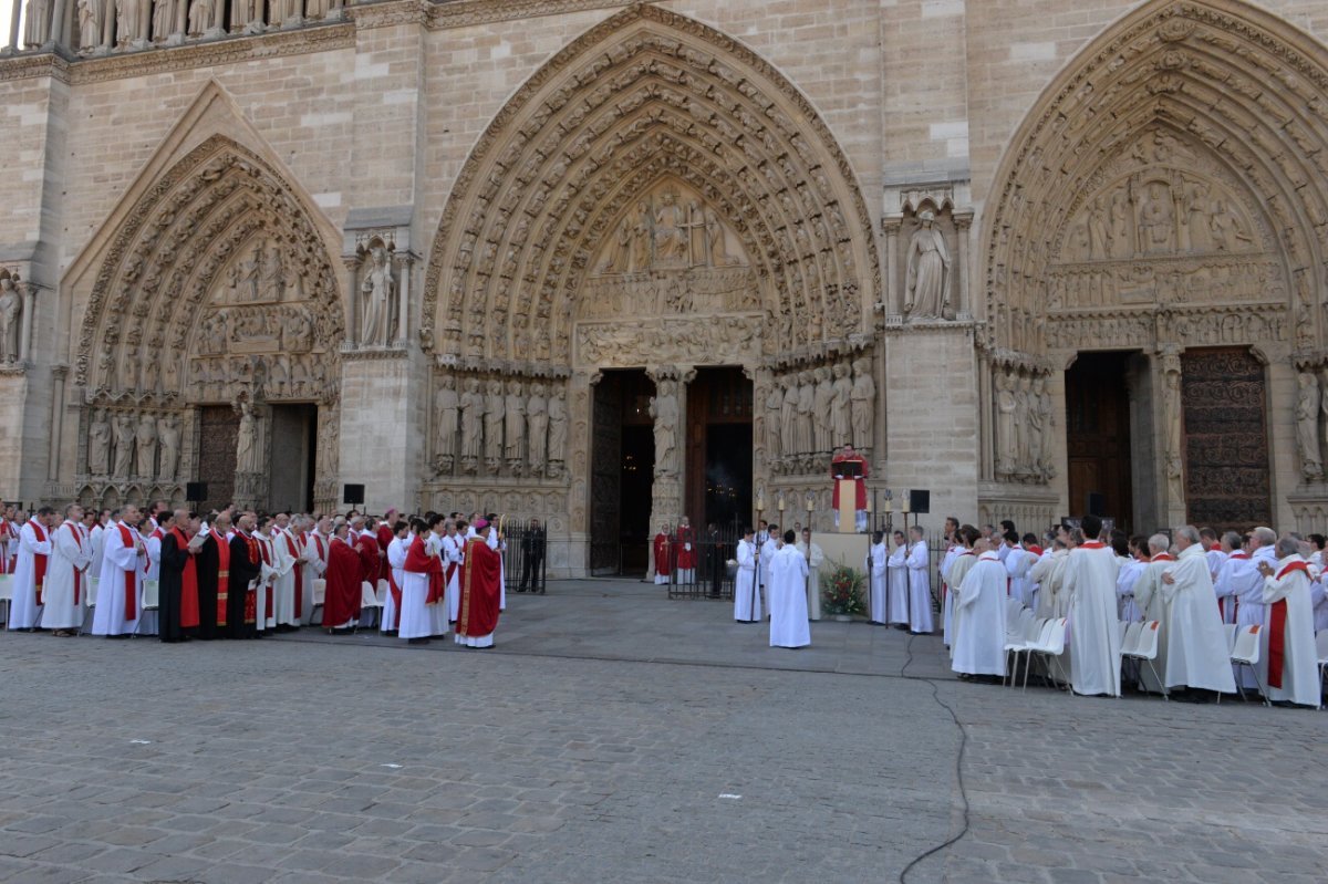 Liturgie de la Parole. © Marie-Christine Bertin / Diocèse de Paris.