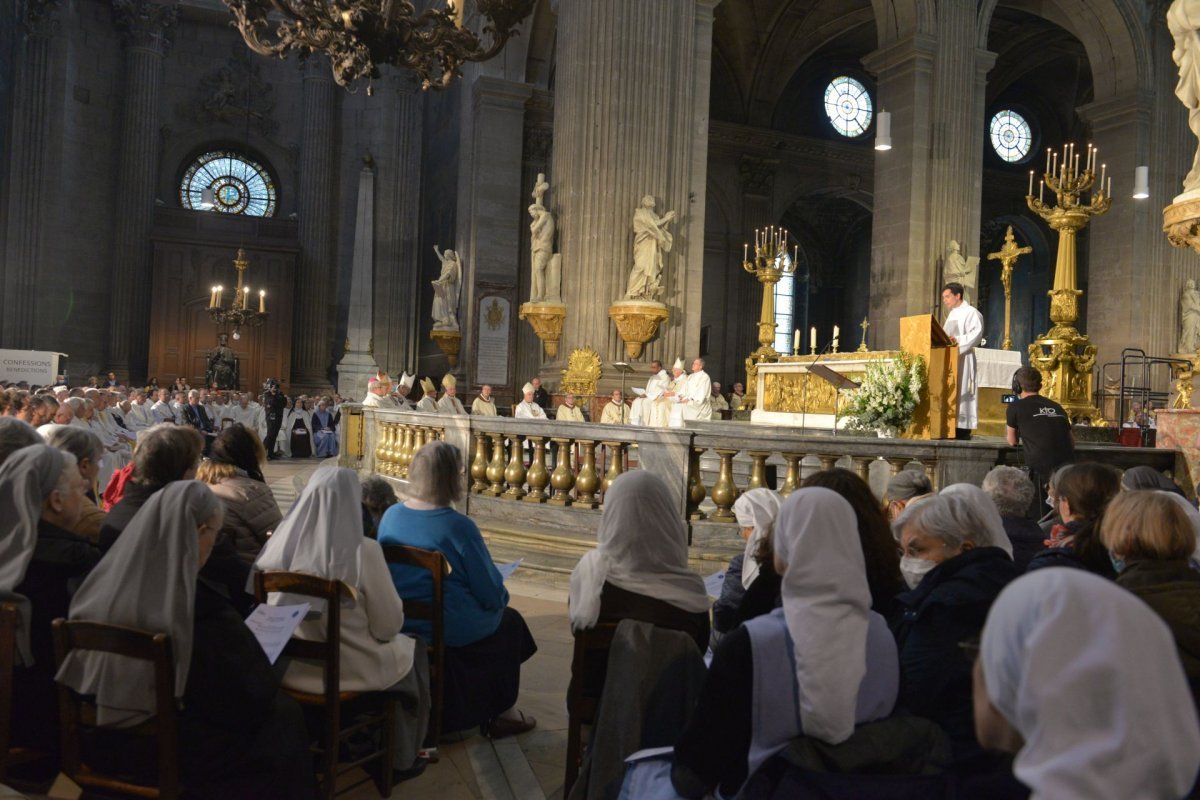 Messe chrismale 2022. © Marie-Christine Bertin / Diocèse de Paris.