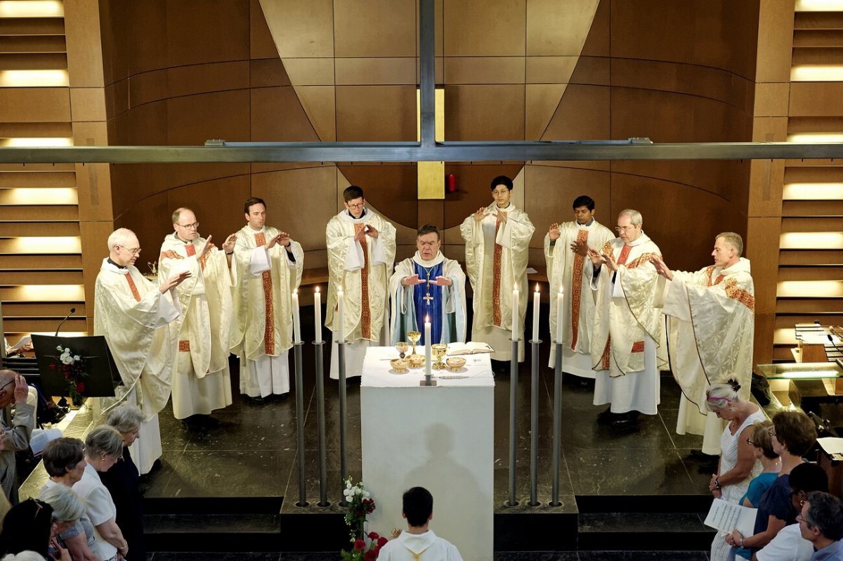 Messe célébrée par Mgr Michel Aupetit, archevêque de Paris. © Trung Hieu Do / Diocèse de Paris.