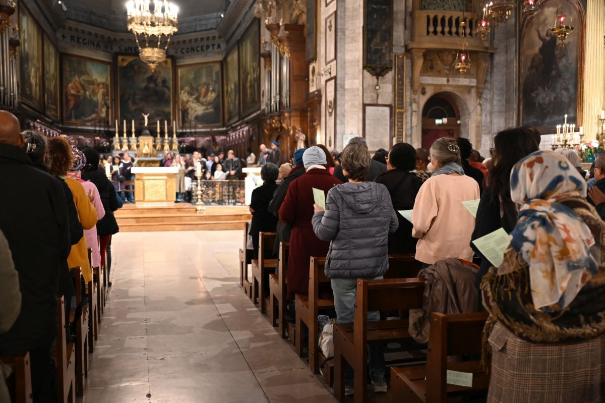Veillée de l'espérance à la basilique Notre-Dame des Victoires. © Marie-Christine Bertin / Diocèse de Paris.