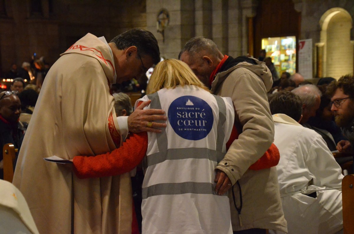 Montée des marches du Sacré-Cœur à l'occasion de la Journée Mondiale (…). © Michel Pourny / Diocèse de Paris.