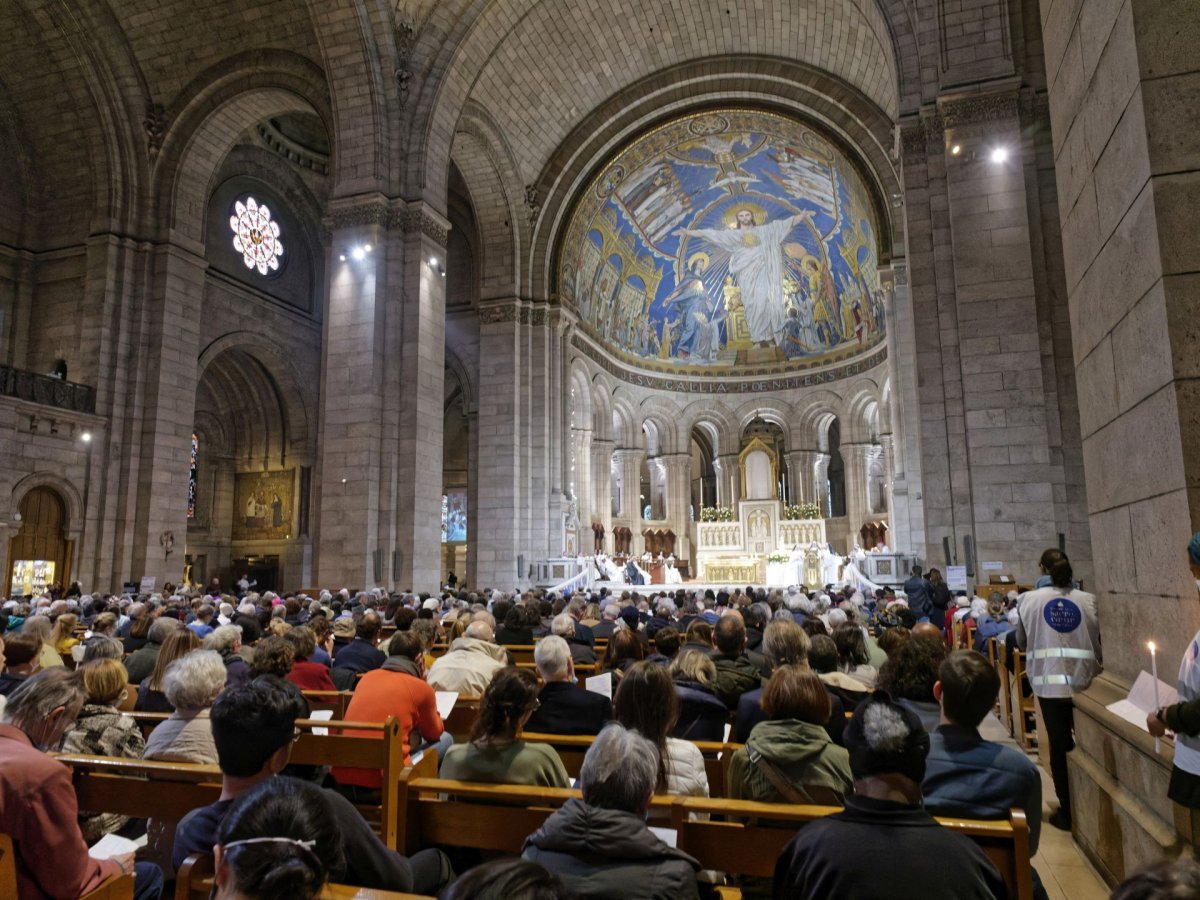 Messe pour la paix en union avec le pape François. © Yannick Boschat / Diocèse de Paris.