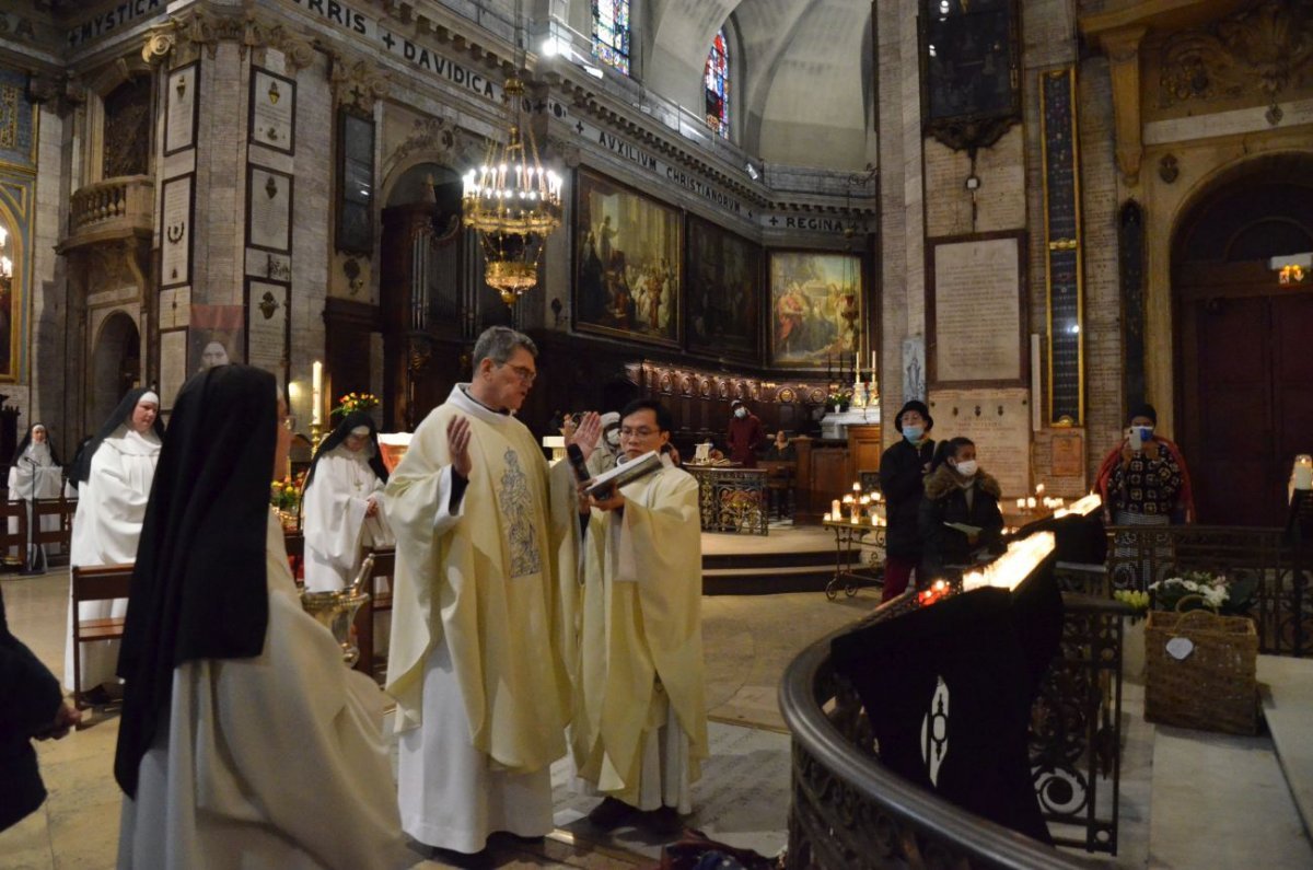 Anniversaire de la sauvegarde de la statue de Notre-Dame des Victoires lors (…). © Michel Pourny.