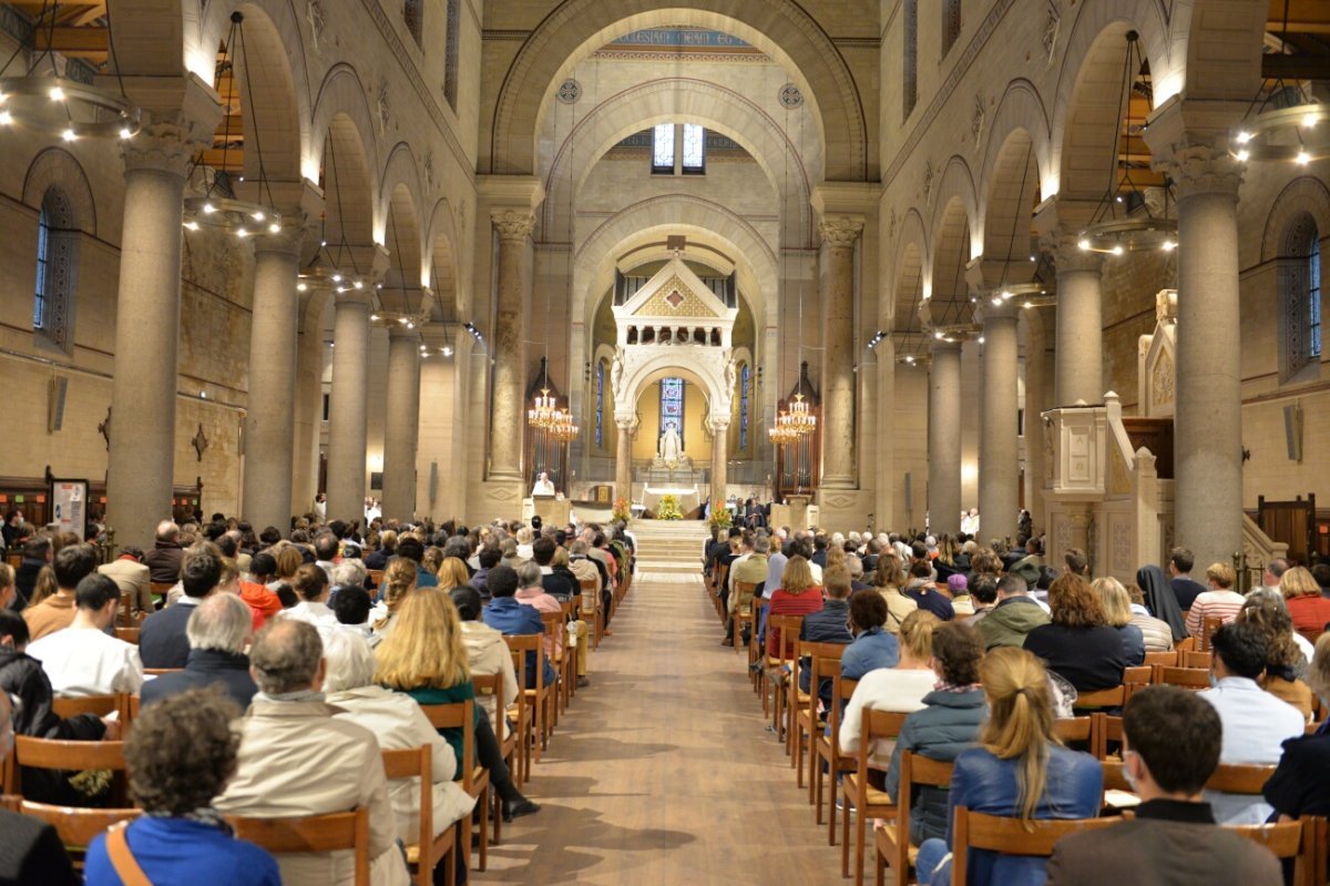 Ordinations diaconales en vue du sacerdoce 2020 à Saint-Pierre de Montrouge (…). © Marie-Christine Bertin / Diocèse de Paris.