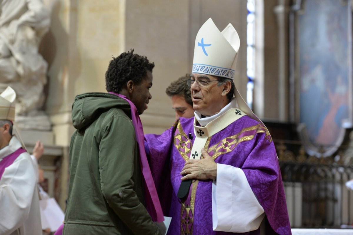 Appel décisif des jeunes catéchumènes 2019. © Marie-Christine Bertin / Diocèse de Paris.