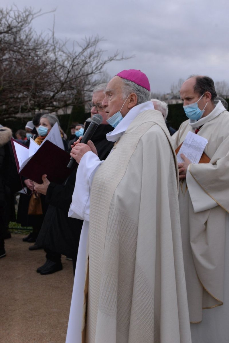 Messe solennelle, bénédiction de Paris et procession de la châsse de sainte (…). © Marie-Christine Bertin / Diocèse de Paris.