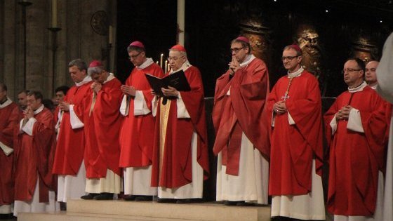 Confirmations d'adultes au cours de la Vigile de la Pentecôte 2017