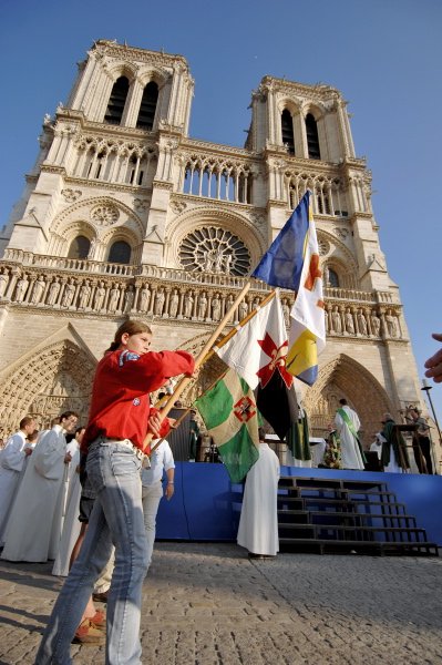 Messe du centenaire du scoutisme - 7 octobre 2007. © Esprit-photos.