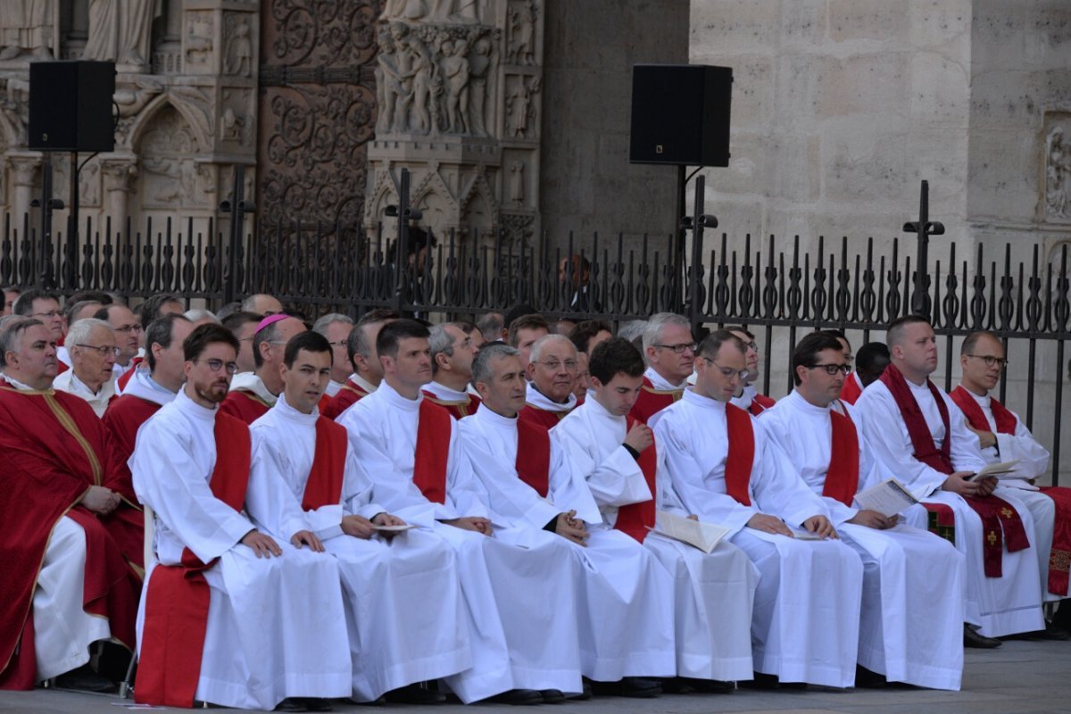 Liturgie de la Parole. © Marie-Christine Bertin / Diocèse de Paris.