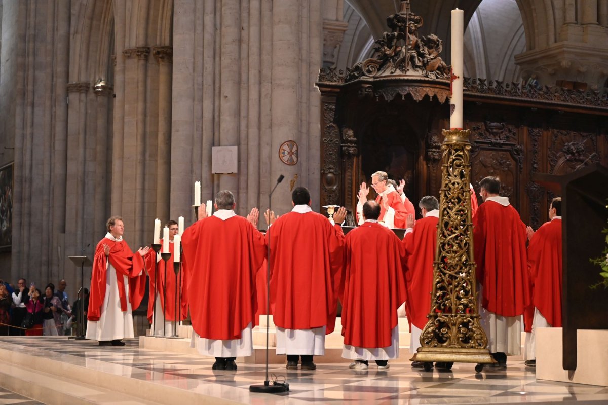 Rencontre des séminaristes d'Île-de-France 2025. Célébration de la messe. © Marie-Christine Bertin / Diocèse de Paris.