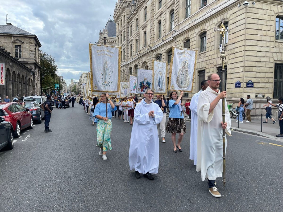 Procession de la Fête de l'Assomption 2023. © Aurélien Pasquet / Cathédrale Notre-Dame de Paris.