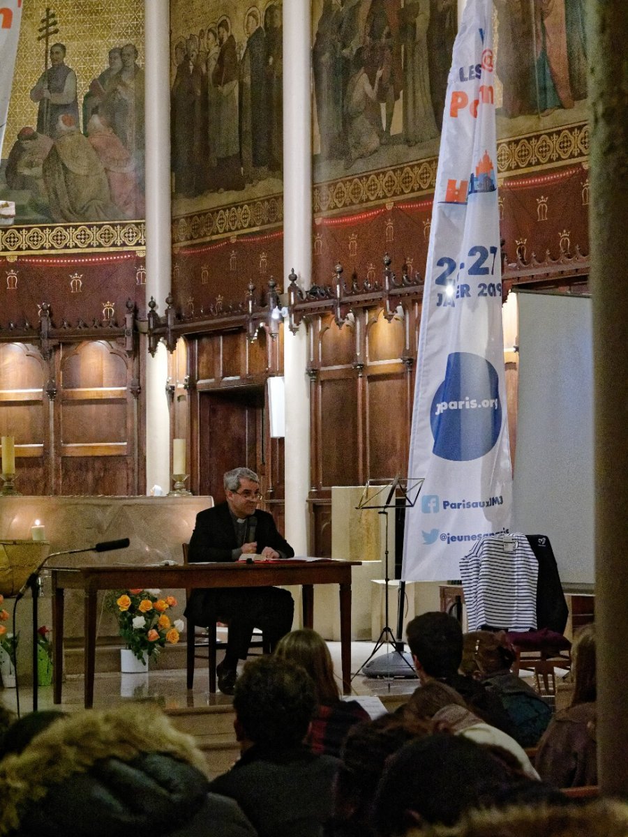 Mgr Denis Jachiet, évêque auxiliaire. 