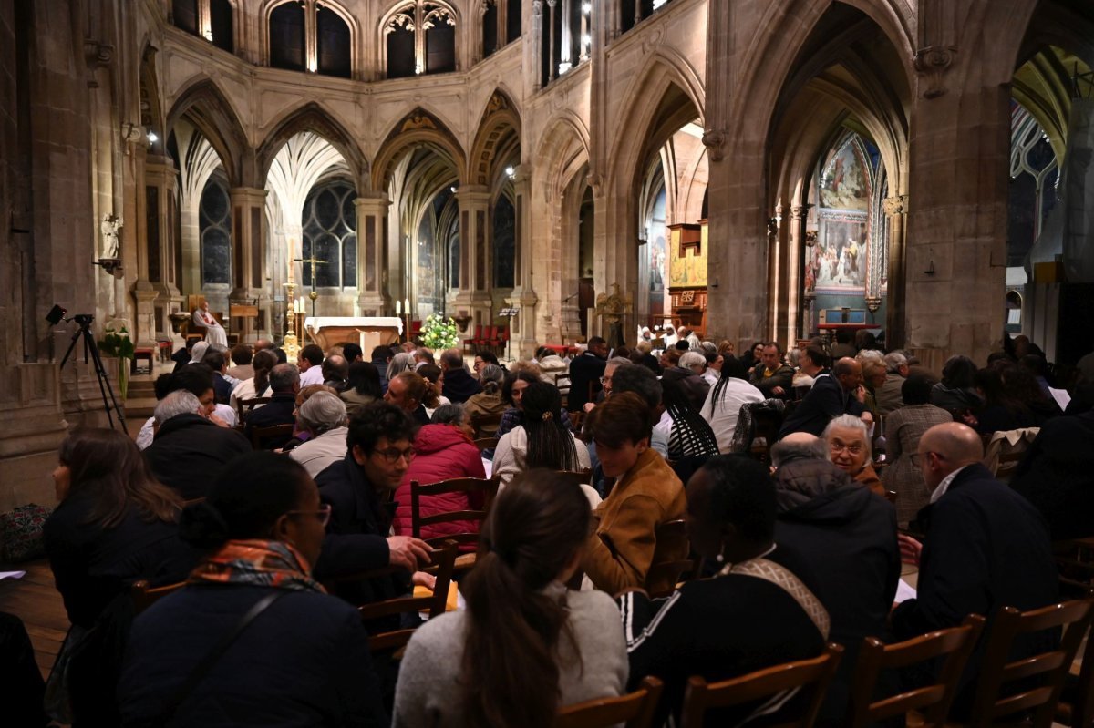 Catéchèse sur le sacrement du baptême. Lundi 5 mai 2025. © Marie-Christine Bertin / Diocèse de Paris.