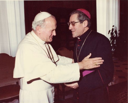 Rencontre du pape Jean-Paul II à Rome. En 1981. 