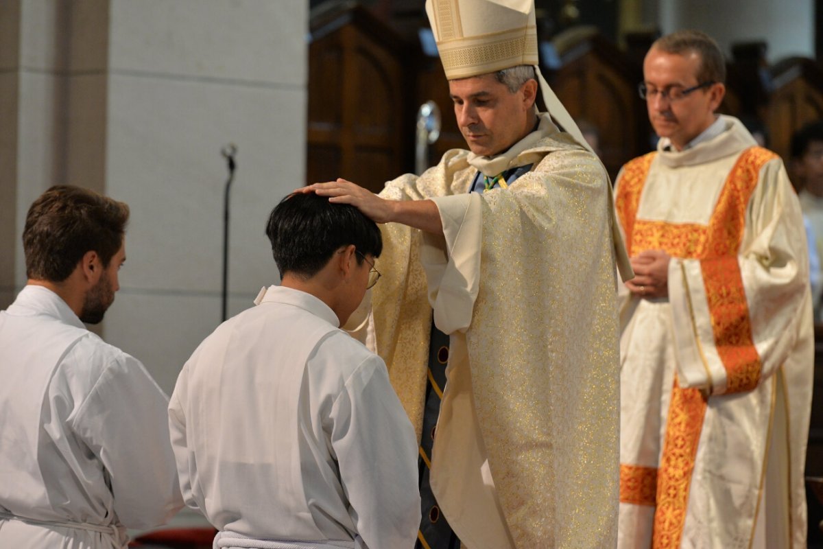 Ordinations diaconales en vue du sacerdoce 2018. © Marie-Christine Bertin / Diocèse de Paris.