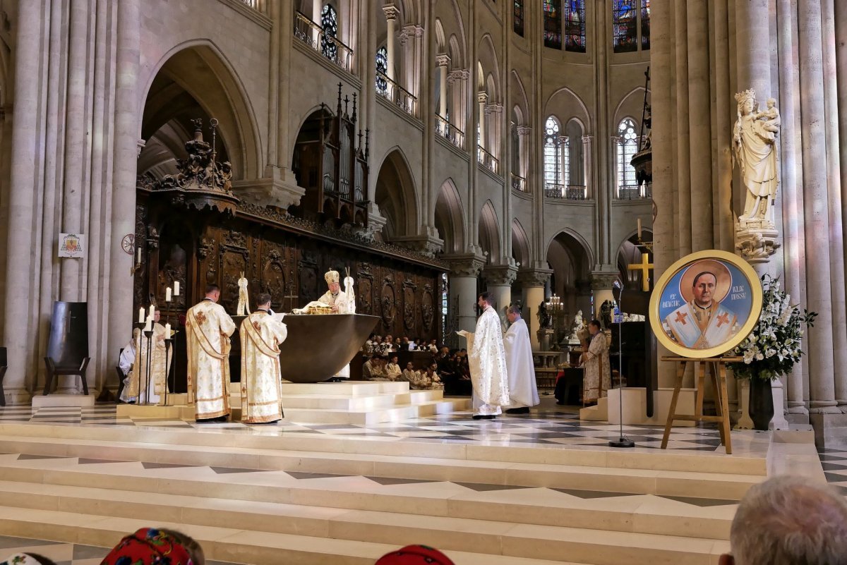 Divine Liturgie pour le bienheureux Cardinal Iuliu Hossu. © Yannick Boschat / Diocèse de Paris.