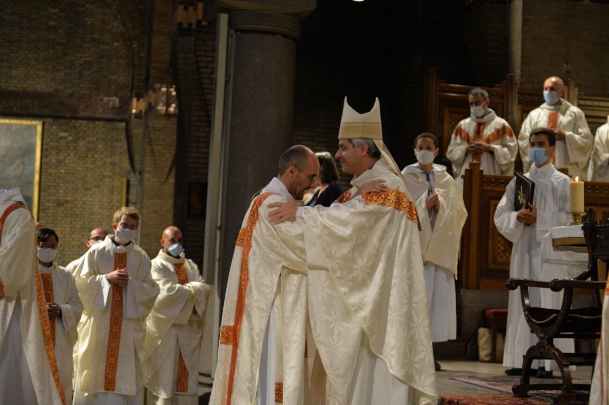 Ordinations diaconales en vue du sacerdoce 2020 à Saint-Michel (18e). © Marie-Christine Bertin / Diocèse de Paris.