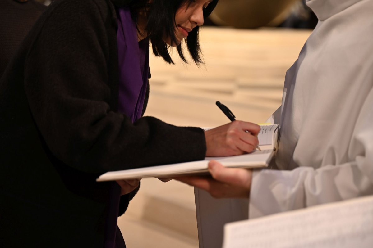 Appel décisif et inscription du nom des catéchumènes 2026 - Célébration du matin. © Marie-Christine Bertin / Diocèse de Paris.