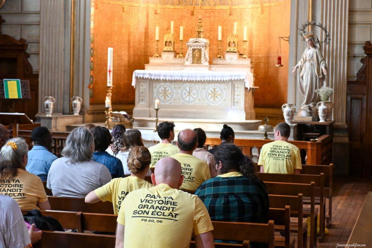 Frat'zone Holy Games à la Fondation Eugène Napoléon. © François-Régis Salefran.