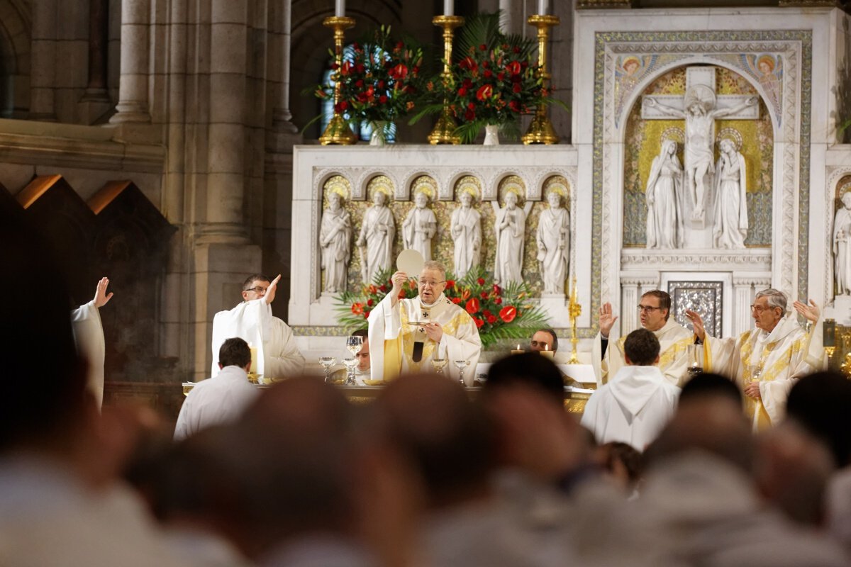 Liturgie eucharistique. © Yannick Boschat / Diocèse de Paris.