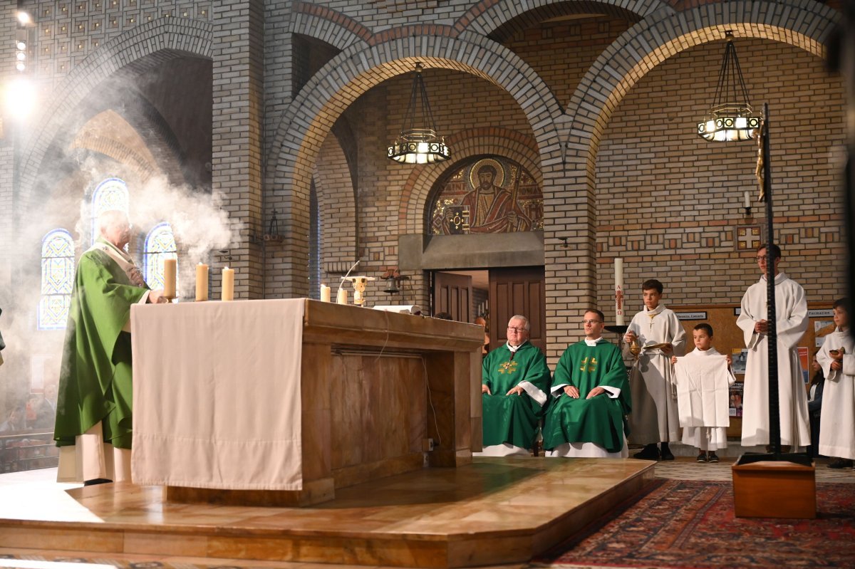 Centenaire de l'église Saint-Léon. © Marie-Christine Bertin / Diocèse de Paris.