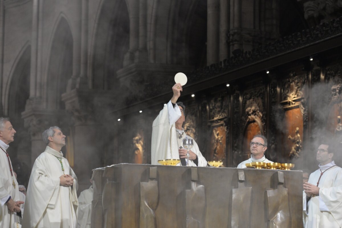 Fête du Chapitre de la cathédrale. © Marie-Christine Bertin / Diocèse de Paris.