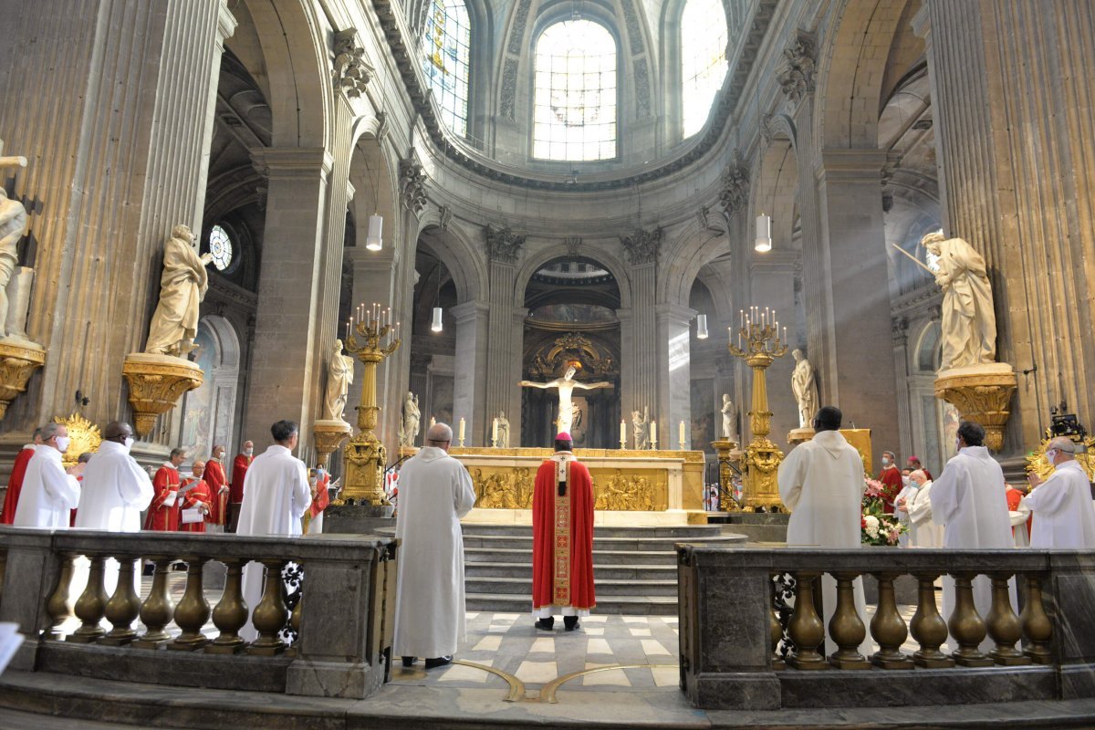 Ordinations de diacres permanents 2020. © Marie-Christine Bertin / Diocèse de Paris.