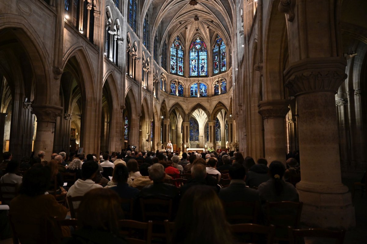 Catéchèse sur le sacrement du baptême. Lundi 5 mai 2025. © Marie-Christine Bertin / Diocèse de Paris.