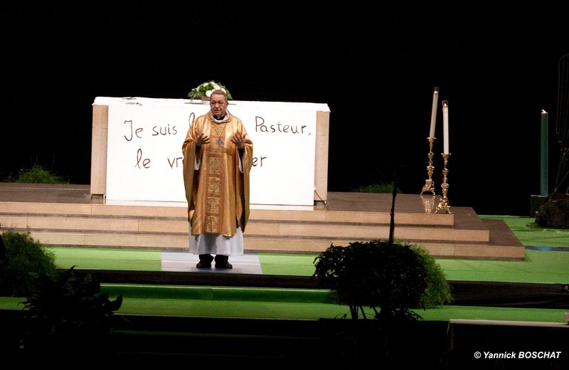 Frat à Lourdes. Je suis le Bon Pasteur, le vrai berger 