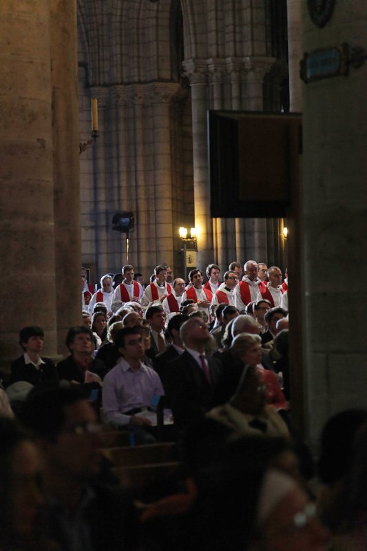 Ordinations sacerdotales 2012 à Notre-Dame de Paris. © Yannick Boschat / Diocèse de Paris.