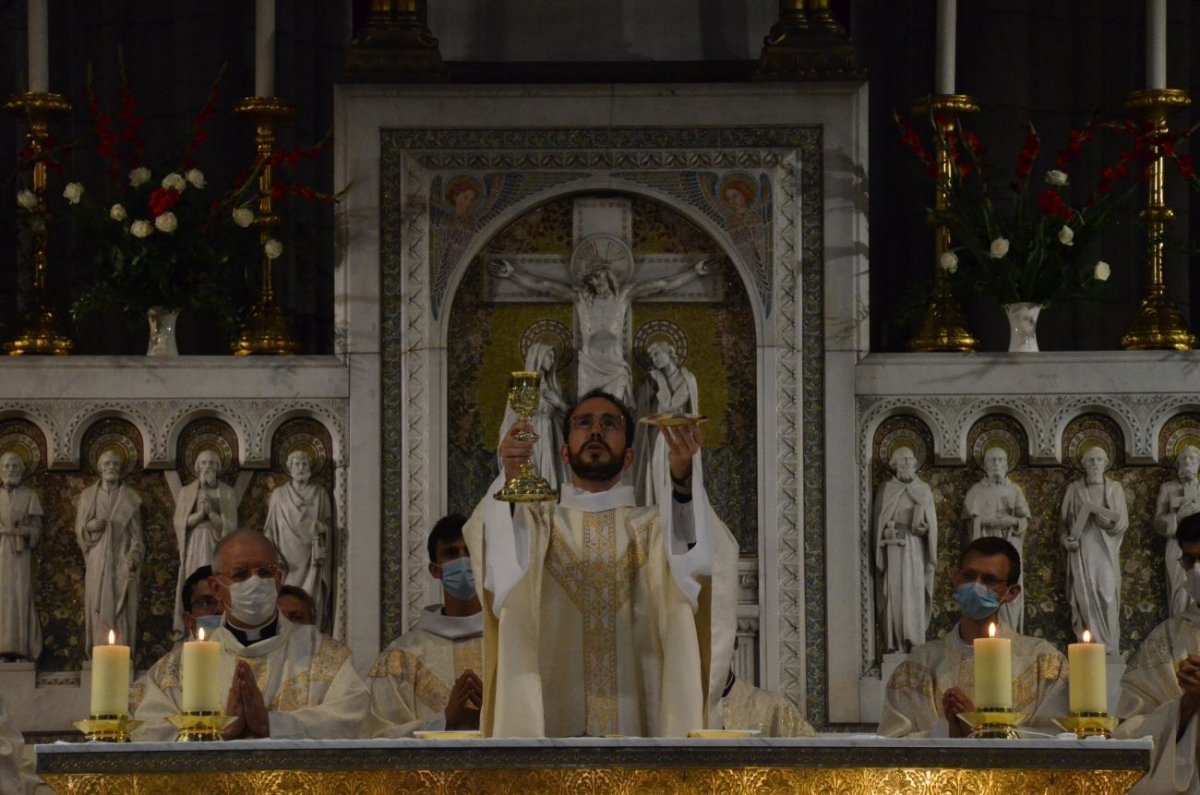 Messe des nouveaux prêtres au Sacré-Cœur de Montmartre. © Michel Pourny / Diocèse de Paris.