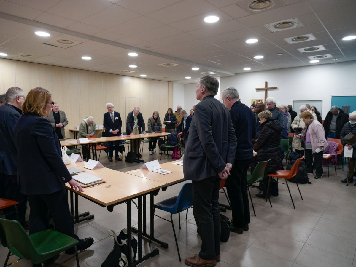 Clôture de l'enquête diocésaine en vue de la béatification du serviteur (…). © Yannick Boschat / Diocèse de Paris.