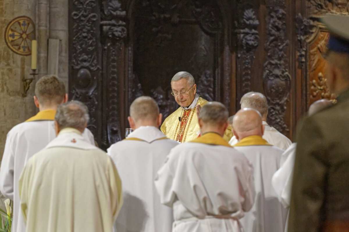 Mgr Stanisław Gądecki, président de la conférence des évêques de Pologne et (…). © Yannick Boschat / Diocèse de Paris.