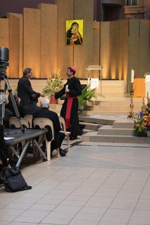 Mgr Eric de Moulins-Beaufort, évêque auxiliaire de Paris, était chargé de la (…). © Ariane Rollier.