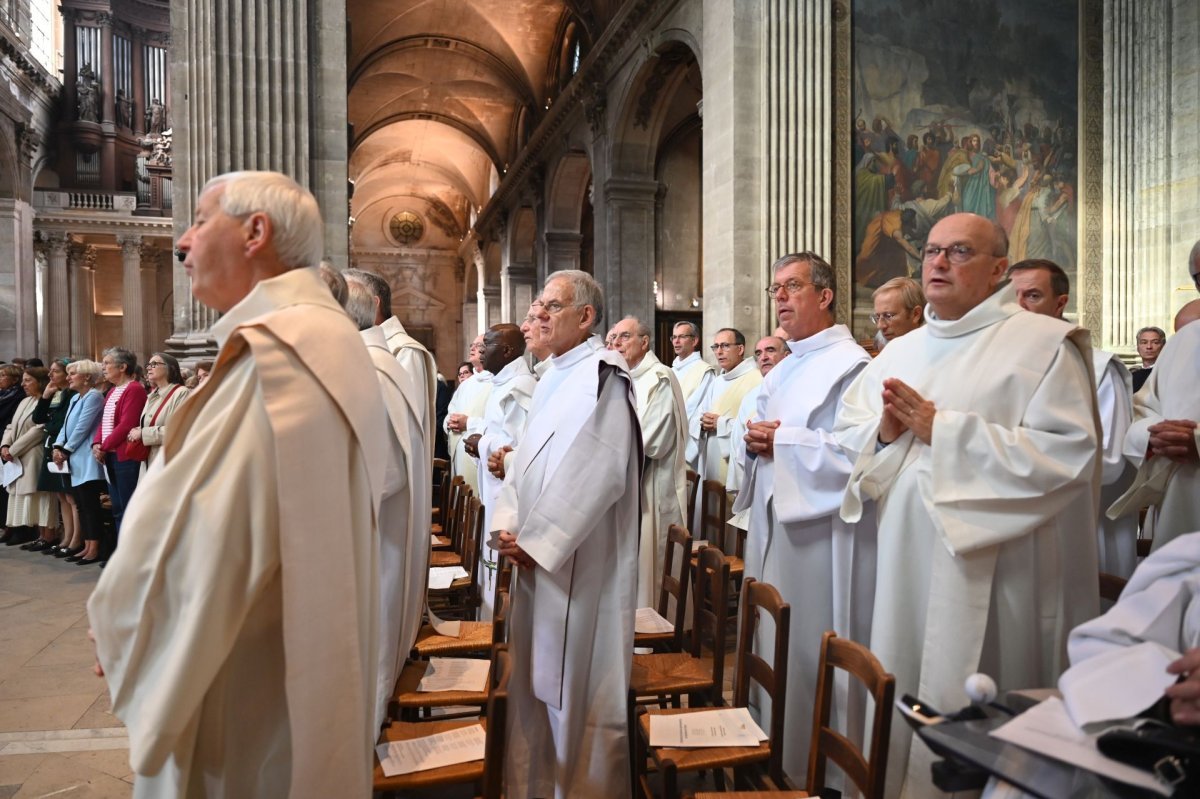 Ordinations des diacres permanents 2024. © Marie-Christine Bertin / Diocèse de Paris.