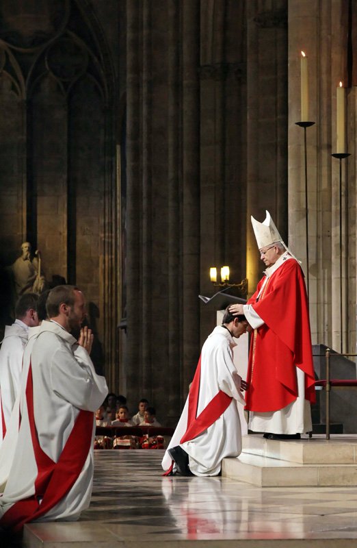 Ordinations sacerdotales 2012 à Notre-Dame de Paris. © Yannick Boschat / Diocèse de Paris.