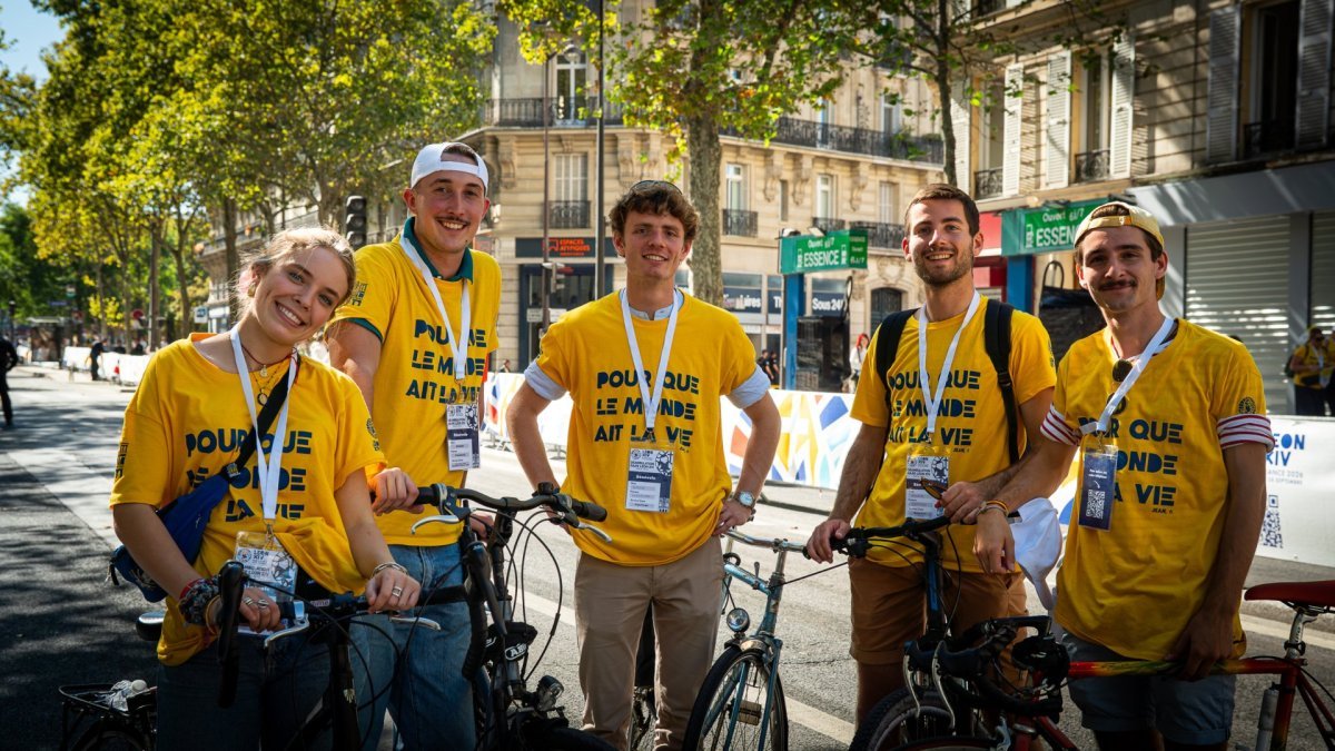 Trajet en papamobile du pape Léon XIV. © Marvin Prevost / Diocèse de Paris.