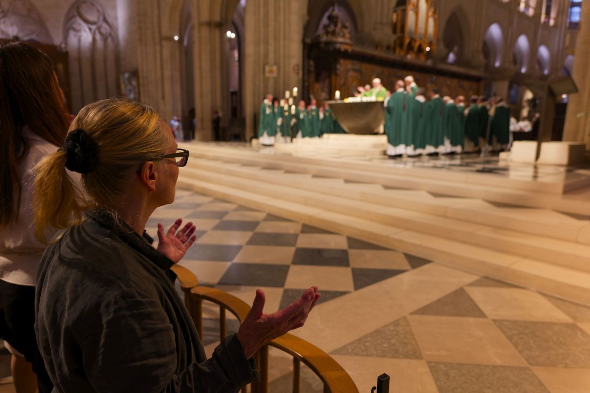 Messe à Notre-Dame de Paris pour le centenaire de la naissance de Mgr (…). © Yannick Boschat / Diocèse de Paris.