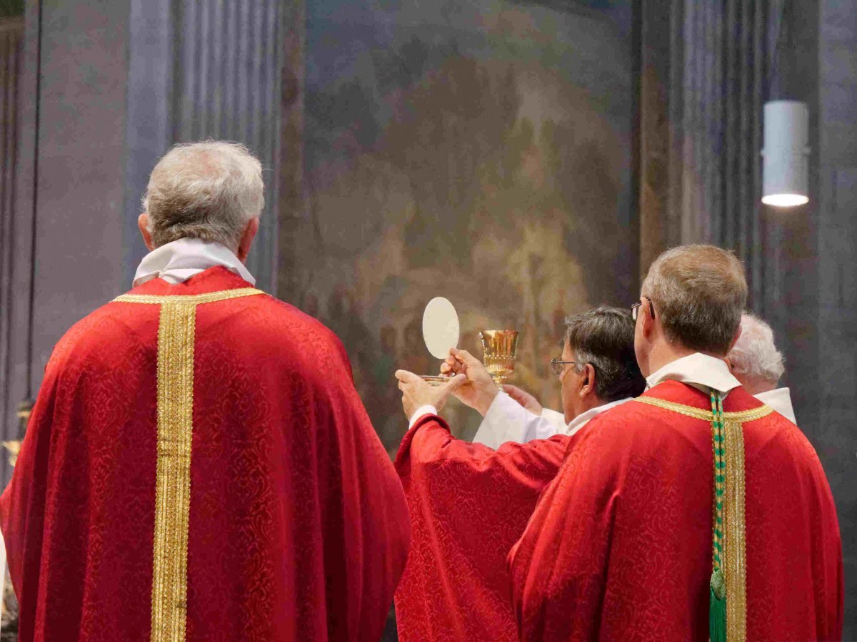 Ordinations de diacres permanents 2019. © Yannick Boschat / Diocèse de Paris.