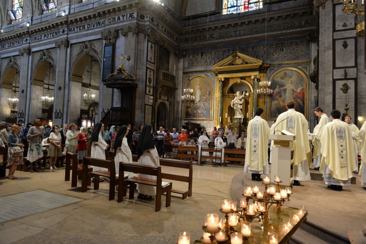 Messe des nouveaux prêtres à Notre-Dame des Victoires. © Marie-Christine Bertin / Diocèse de Paris.